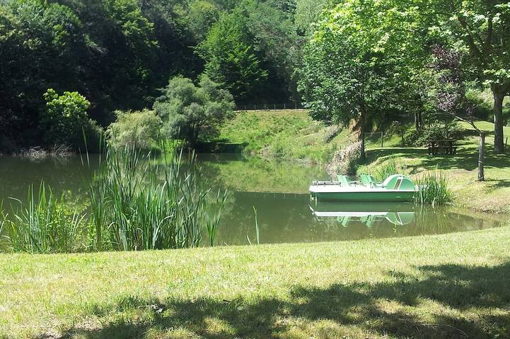 Location de vacances pour 6 personnes, avec Jardin à Saint-Hilaire-Peyroux