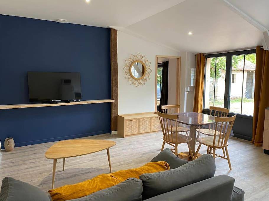 Appartement entier, Maison - Brissac Quincé Centre in Brissac-Quincé, Vallée de la Loire