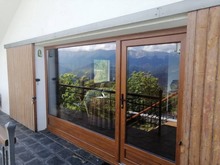 House overlooking the Cadí-Moixeró massif, traditional from the 70s with magical views in Lles de Cerdanya, Pyrénées catalanes