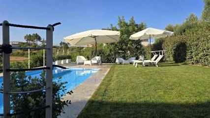 Cottage pour 3 personnes, avec jacuzzi ainsi que jardin et piscine à Sassari