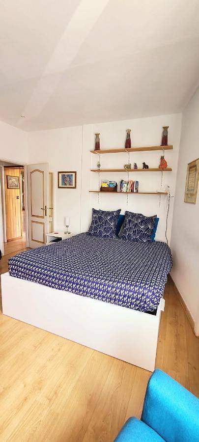 Location de vacances pour 2 personnes, avec terrasse ainsi que piscine et jardin à Mérignac - 4