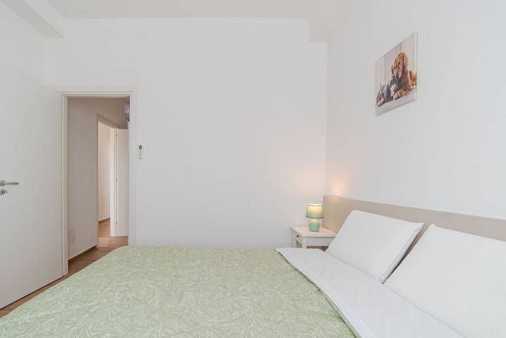 Appartamento intero, Accogliente Appartamento con balcone! Casa Grigna in Cesana Brianza, Brianza
