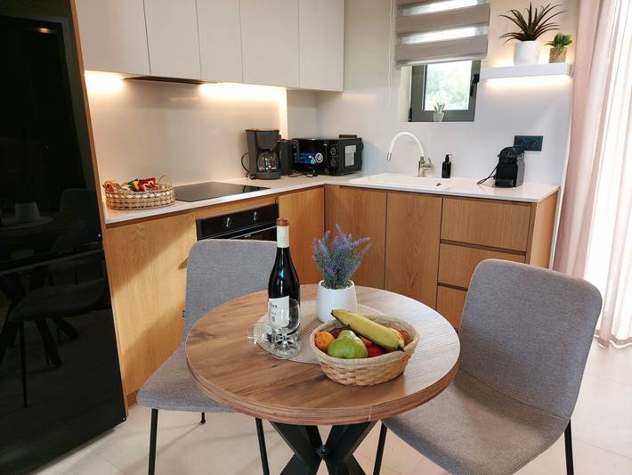 Geheel appartement, Vakantieappartement voor 4 personen met tuin in Rethymno en omgeving