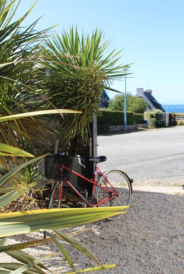 Three-Bedroom Holiday Home in Lampaul-Plouarzel, Région de Brest
