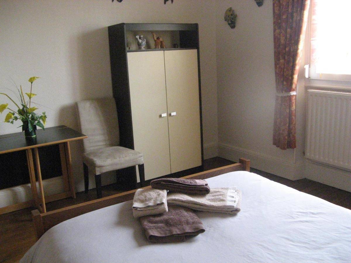 Appartement de vacances entier, Appartement 50 m2 , chambre , cuisine , salle de bains in Baccarat, Région de Lunéville