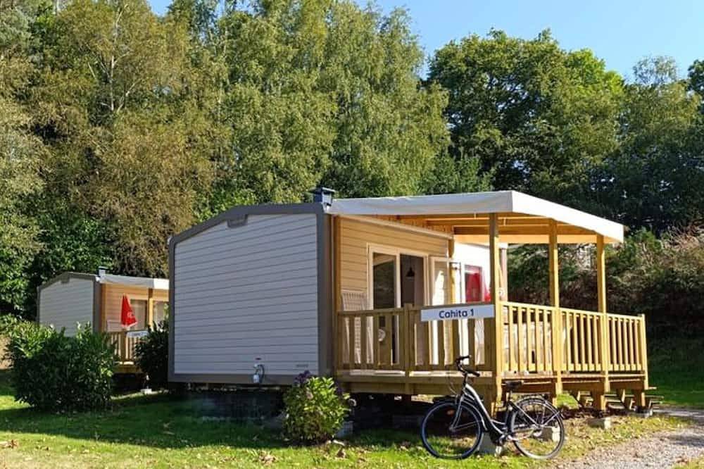 Mobile Home with Terrace in Guégon in Guégon, Pontivy region