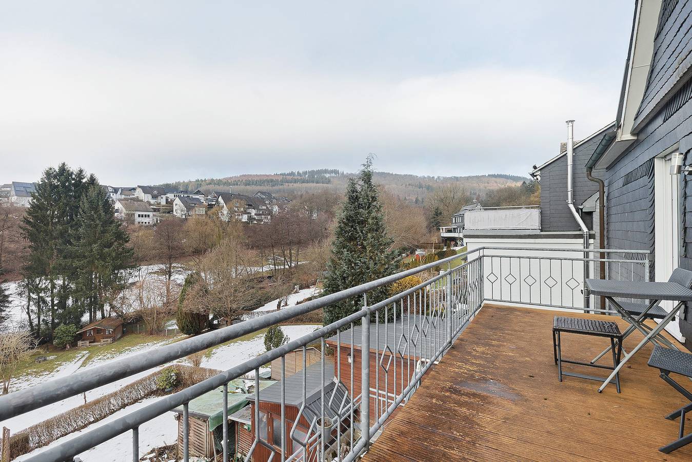 Appartement entier, Appartement 'Klose' avec terrasse privée, balcon et Wi-Fi in Bad Fredeburg, Schmallenberg