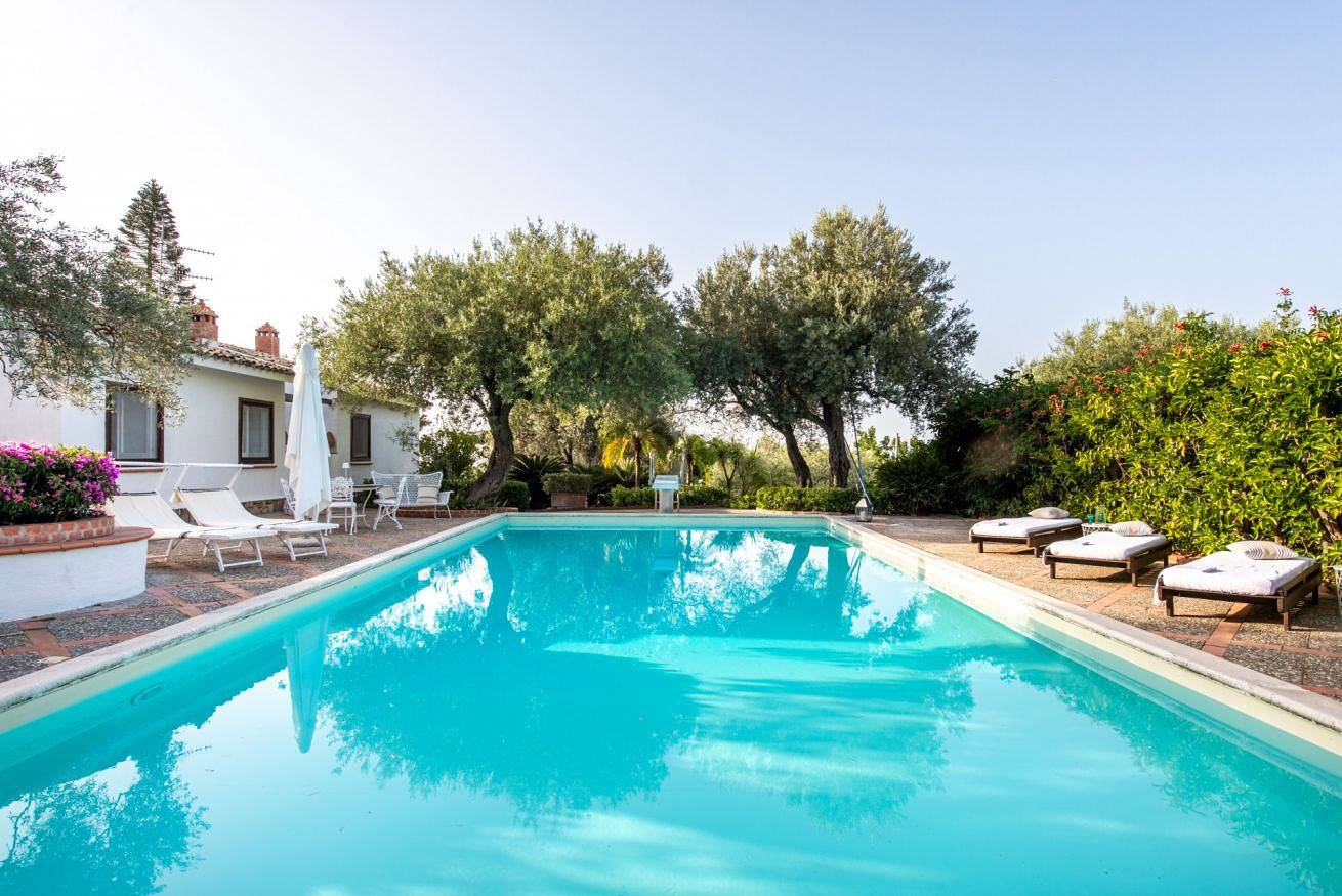 Apartamento inteiro, Villa Grimodi: Prestigious Villa with Private Pool in Caronia, Messina (província)