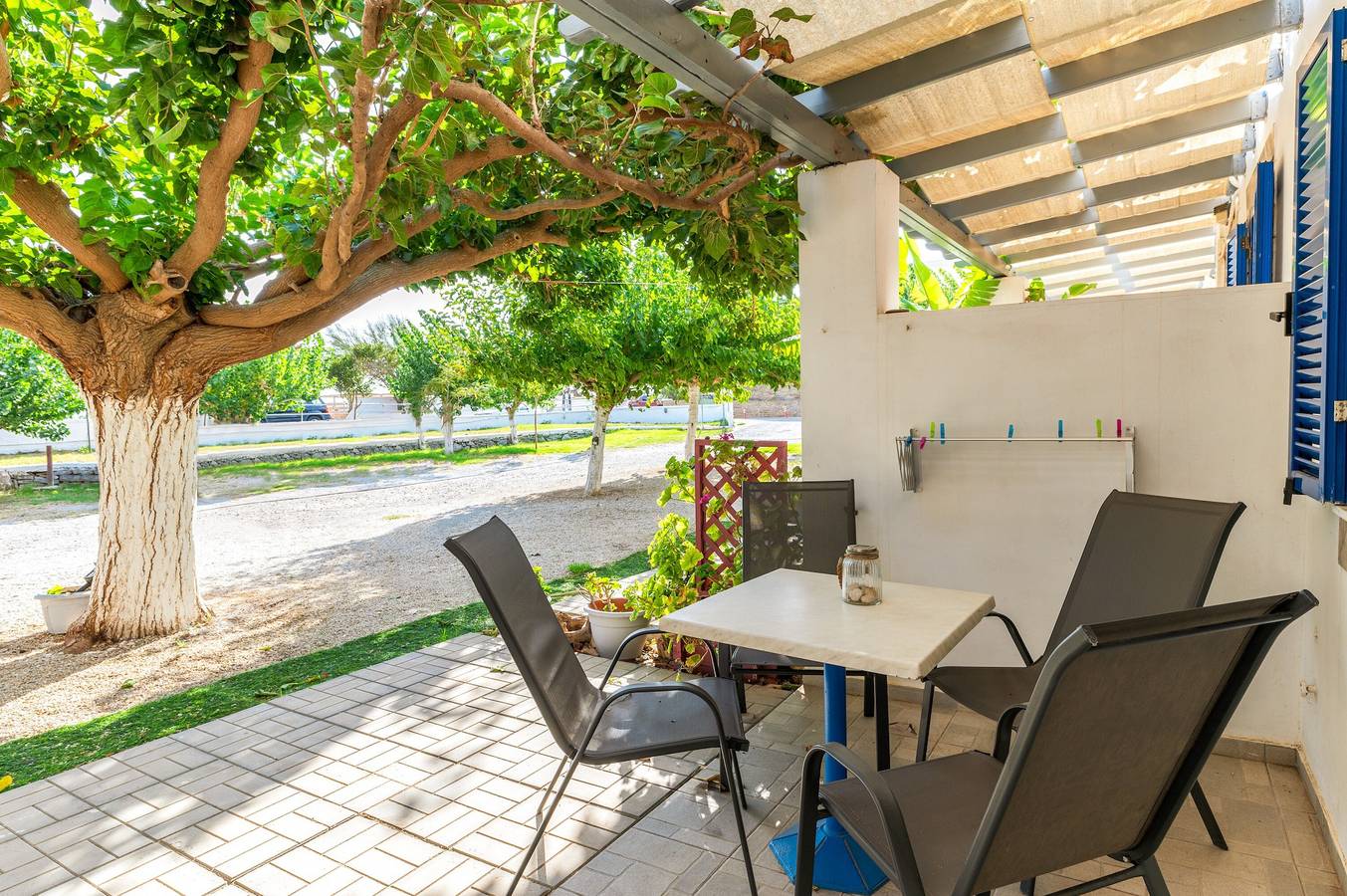 Vakantiehuis '12 Perasma Kypri Beach Apt' met prive terras, Wi-Fi en airconditioning in Andros