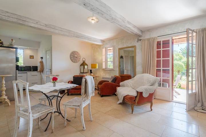 Ferienwohnung für 3 Personen, mit Balkon und Garten