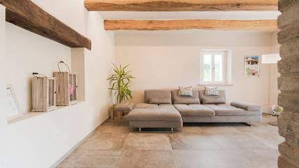 Agriturismo per 10 Persone in Acqualagna, Valle del Metauro, Foto 1