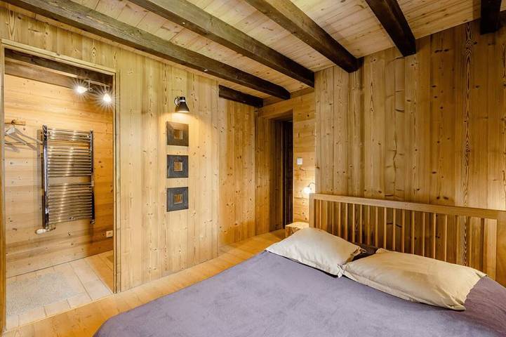 Gîte pour 12 personnes, avec jacuzzi et jardin à Saint-Jean-de-Belleville - 3