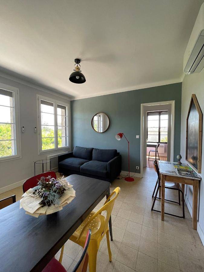 Gîte pour 4 personnes, avec jardin dans Peyraud