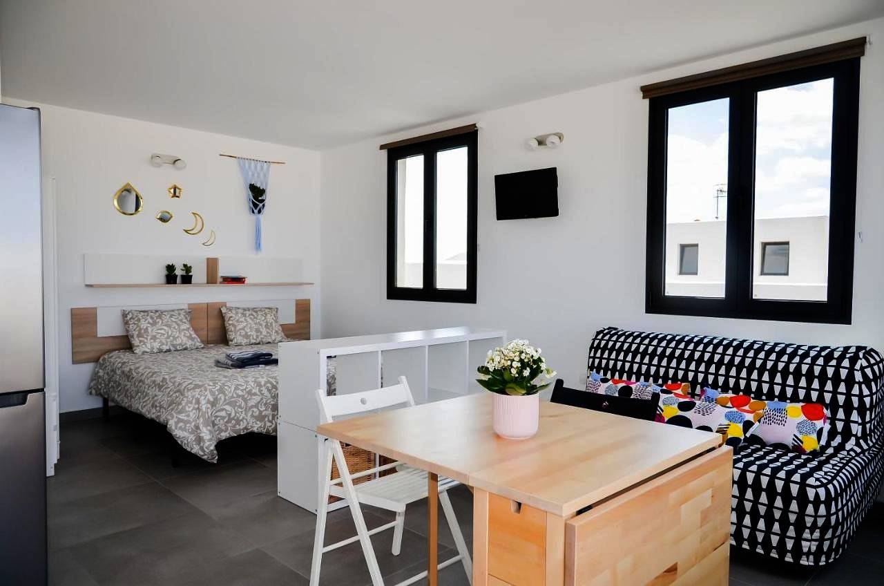 Bed and Breakfast for 2 people with garden in Lajares, La Oliva