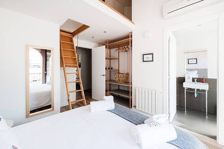 Apartamento entero, Petit Luxe Tobella Dreta in Tarrasa, Interior de Barcelona