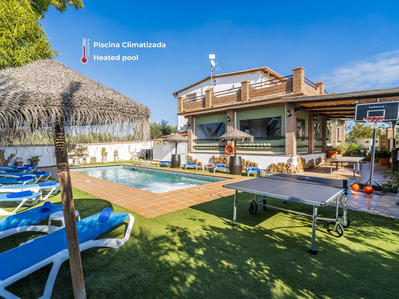 Casa De Vacaciones para 12 Personas en Alhaurín el Grande, Provincia de Málaga