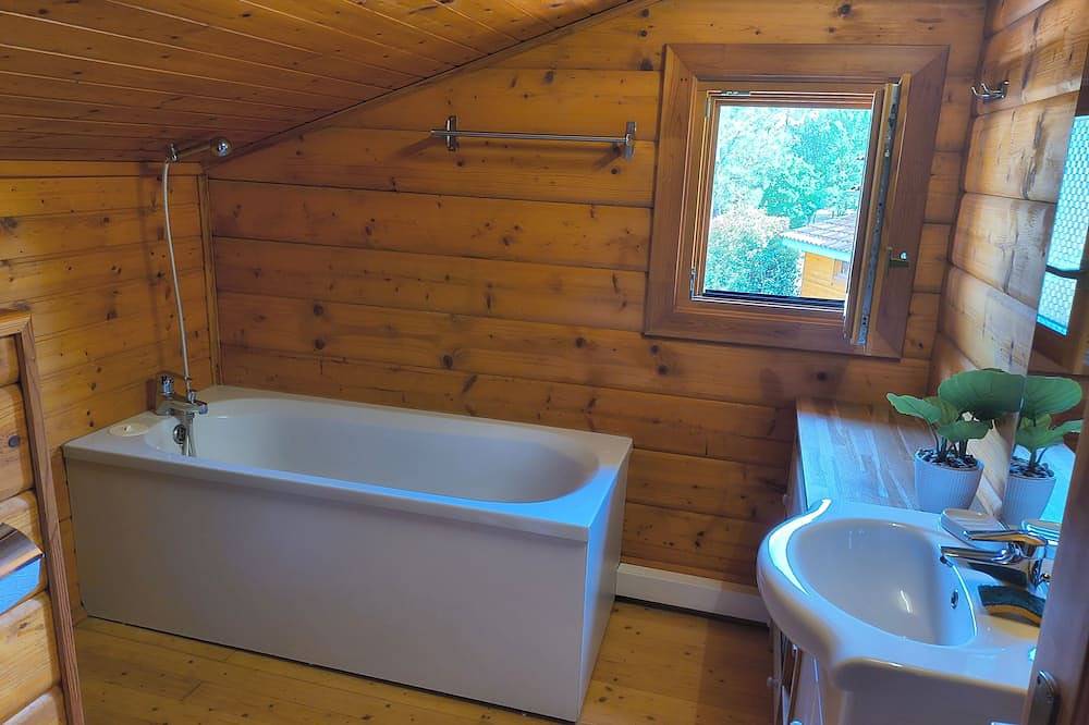 Chalet proximité Mimizan a Bias dans un village de vacance a 3Km de l'océan in Bias, Côte d’Argent