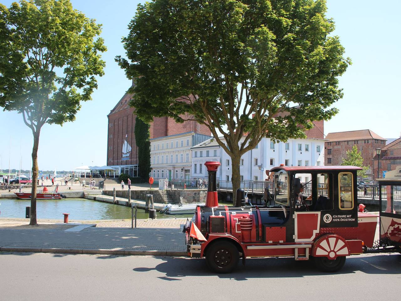 Ganze Ferienwohnung, Ferienwohnung Haesner - Ferienwohnung in Ozeaneum Stralsund, Stralsund
