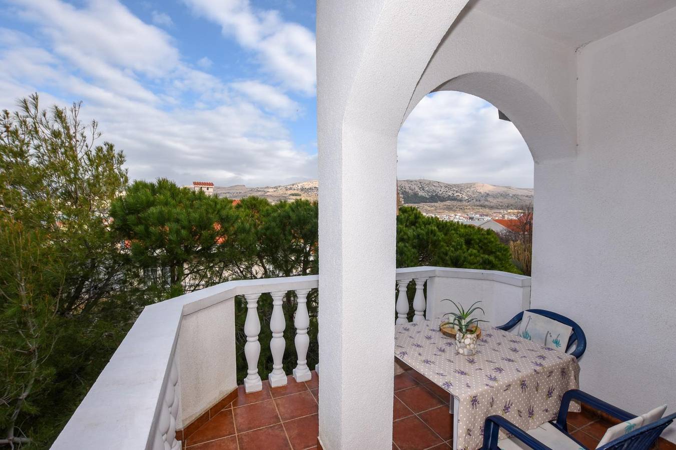 Ganze Wohnung, Ferienwohnung für 2 Personen mit Balkon/Terrasse in Gradska plaža (Pag Town), Pag Stadt