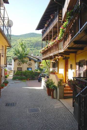 Gîte pour 4 personnes, avec balcon dans Nus