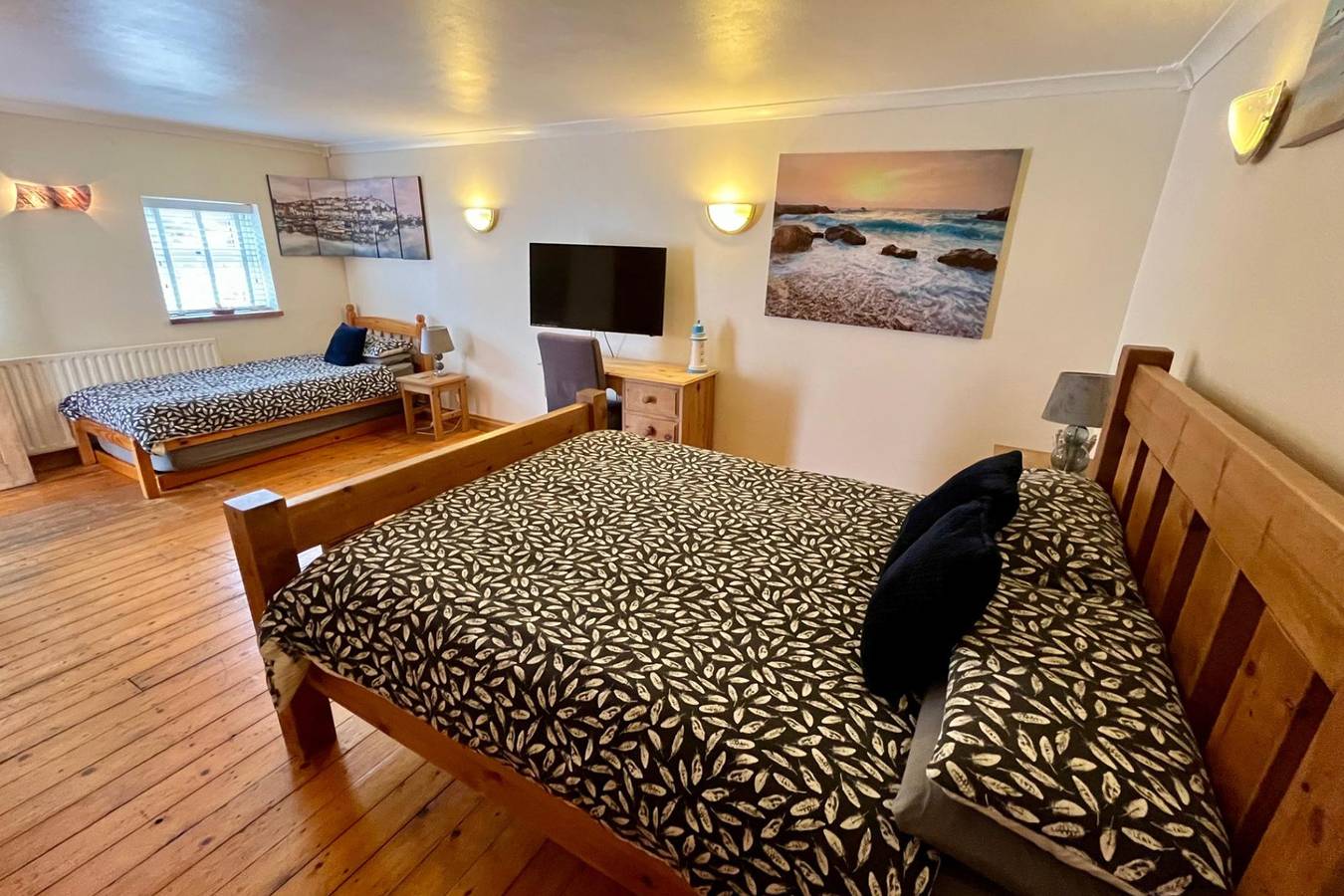 Starshinezzz - Large Farmhouse County Durham in County Durham