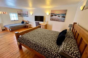 Glamping for 15 People in County Durham, North East England, Photo 3