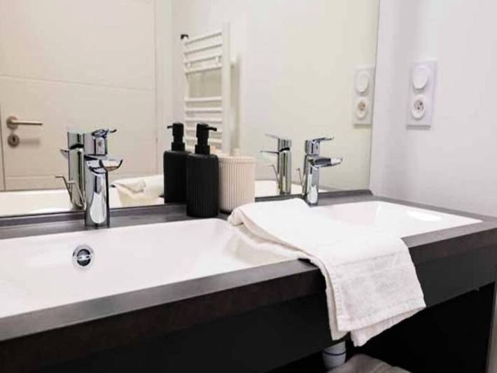 Gîte pour 2 personnes, avec balcon, adapté aux familles dans Col De Vars Vars Station De Ski - 3