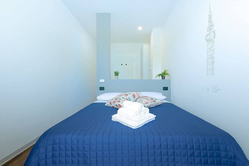 Ganze Wohnung, 8 Bedroom apartment in Reggio Emilia center in Reggio nell'Emilia, Reggio Emilia Provinz