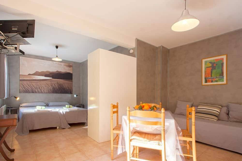 Appartement entier, U Scogliu, charmant studio vu sur maquis ( accessible Pmr ) in Olmeta-di-Capocorso, Cap Corse
