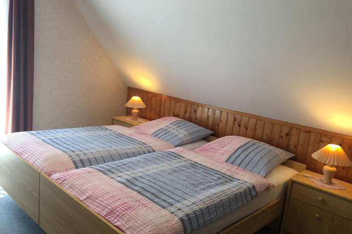 Ferienwohnung für 6 Personen, mit Whirlpool und Terrasse sowie Garten in Schwabstedt - 3