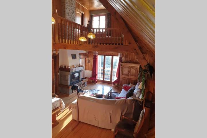 Chalet pour 9 personnes, avec balcon ainsi que jardin et vue
