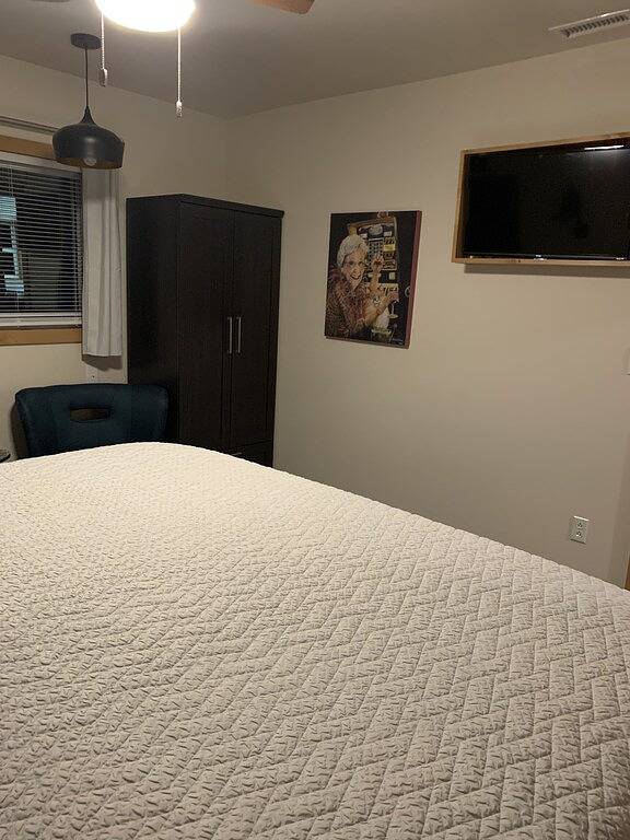 3 King Schlafzimmer, jedes mit eigenem Bad .. Großes Deck in Eureka Springs, Carroll County (AR)