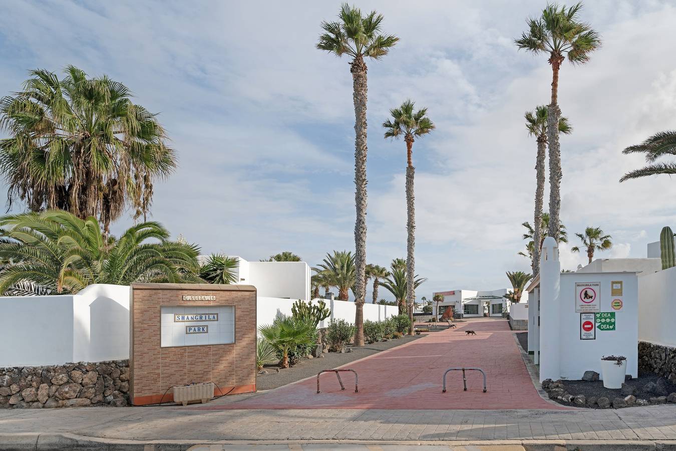 Entire apartment, Vacation Apartment 'Casa Valentina 2' with Shared Pool, Shared Terrace and Wi-Fi in Montaña Roja, Yaiza