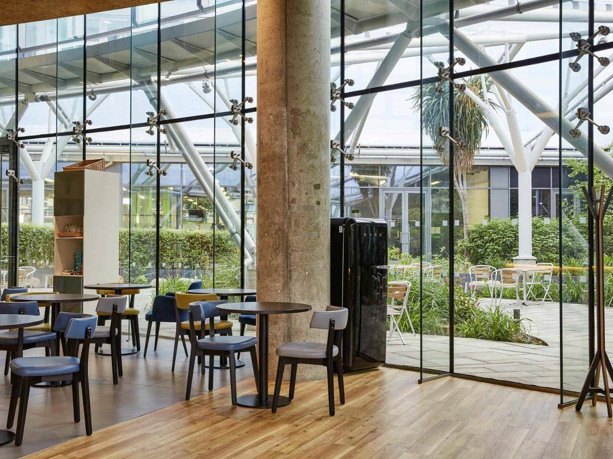 Aparthotel Adagio London Brentford in Municipio de Hounslow, Londres