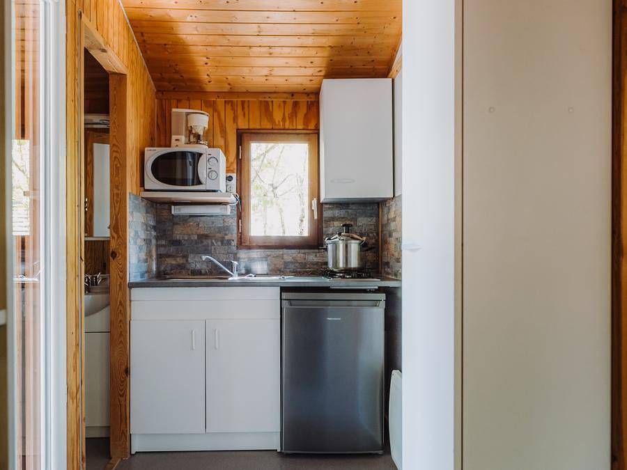 Camping Sunêlia La Presqu'île - Chalet 3 personen - Komfort 1 Schlafzimmer - 1 Badezimmer - 24m² in Prunières, Nationalpark Écrins