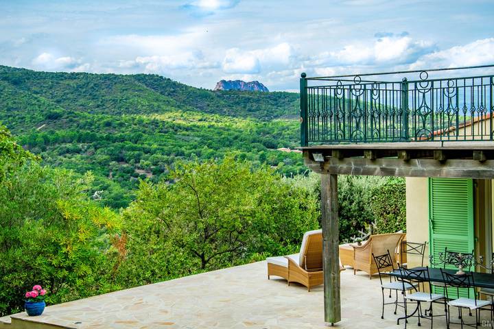 Gîte pour 8 personnes, avec Piscine à Roquebrune-sur-Argens - 3