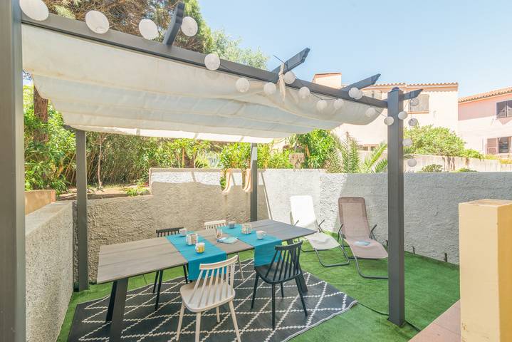 Gîte pour 5 personnes, avec balcon dans Santa Teresa Gallura - 2