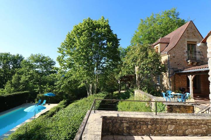 Location de vacances pour 4 personnes, avec jardin et terrasse à Marnac