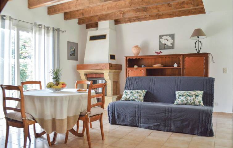 Retiro junto al mar con piscina, WiFi y aparcamiento, a 1 km de la playa in Cervione, Región de Corte