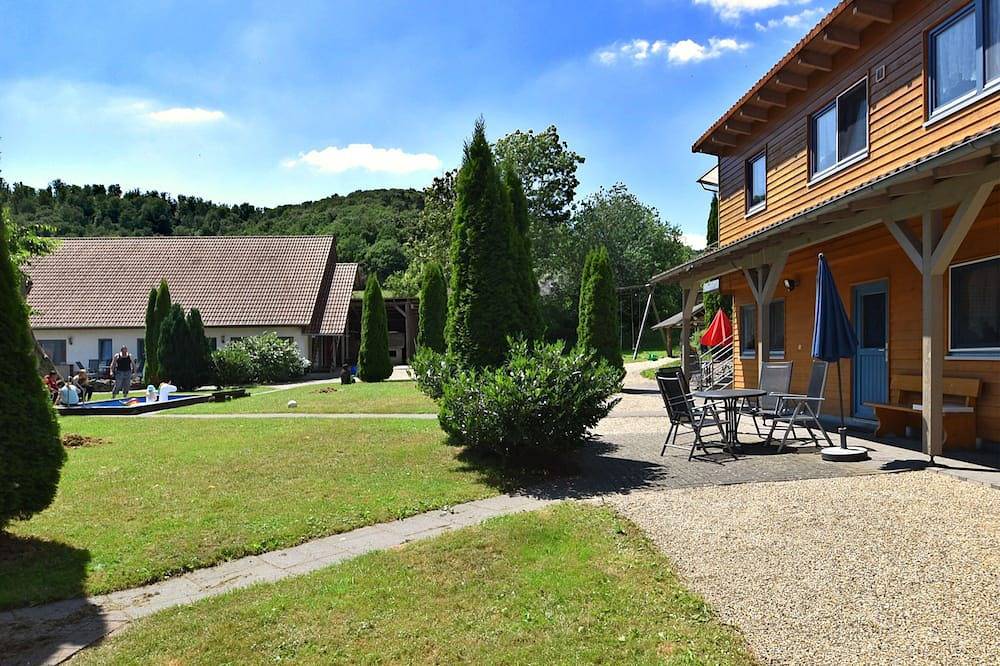 Geräumiges Ferienhaus im Kellerwal mit Terrasse in Bad Wildungen, Waldecker Land