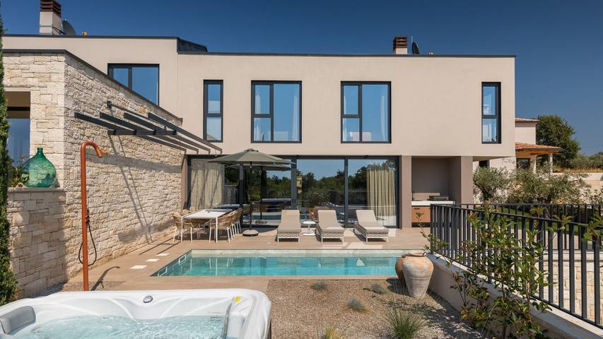 Villa für 6 Personen, mit Garten und Sauna sowie Whirlpool und Terrasse in Porec und Umgebung - 2