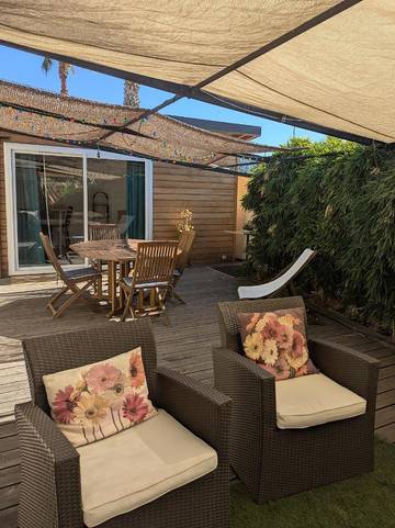 Maison de campagne pour 2 personnes, avec jardin, animaux acceptés à La Crau