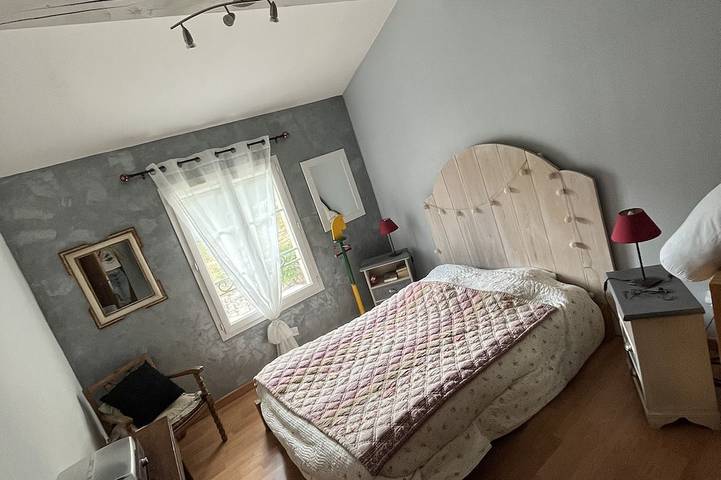 Location de vacances pour 6 personnes, avec terrasse et jardin à Cuges-les-Pins - 4