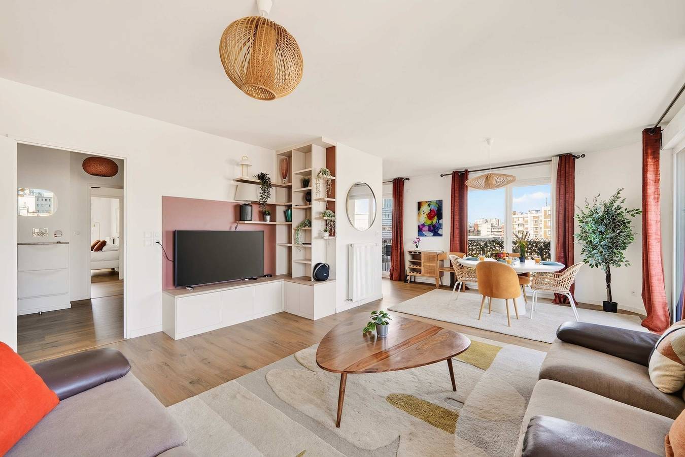 Appartement entier, Spacious & Cozy Flat with Terrace-St Ouen-Midterms in Saint-Ouen, Seine-Saint-Denis