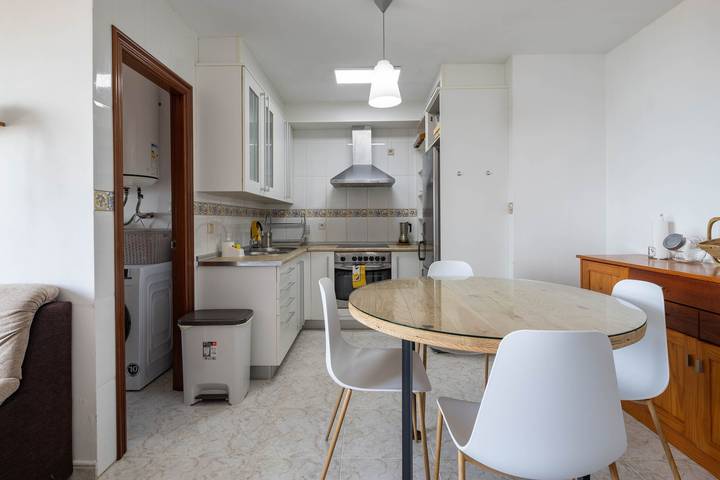 Ganze Wohnung, Apartment in Cabo Cruz mit Meerblick in Praia da Ribeira Grande (Boiro), Boiro