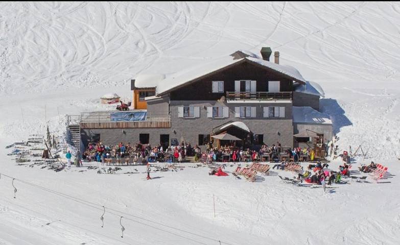 Hotel für 2 Personen, mit Terrasse und Whirlpool sowie Sauna und Ausblick in Val-d'Illiez