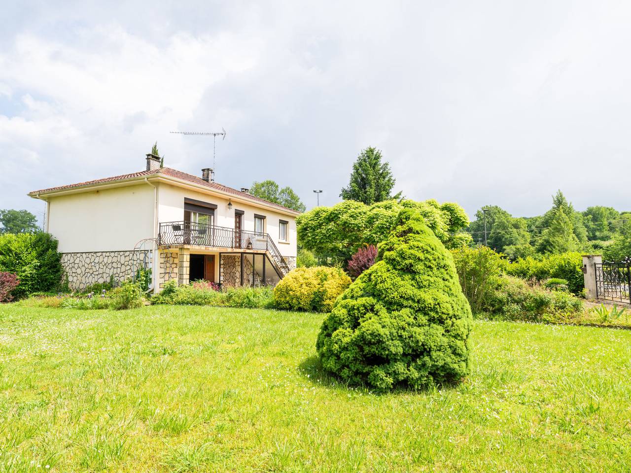 Maison du Pountet in Lacapelle-Biron, Région de Villeneuve-sur-Lot