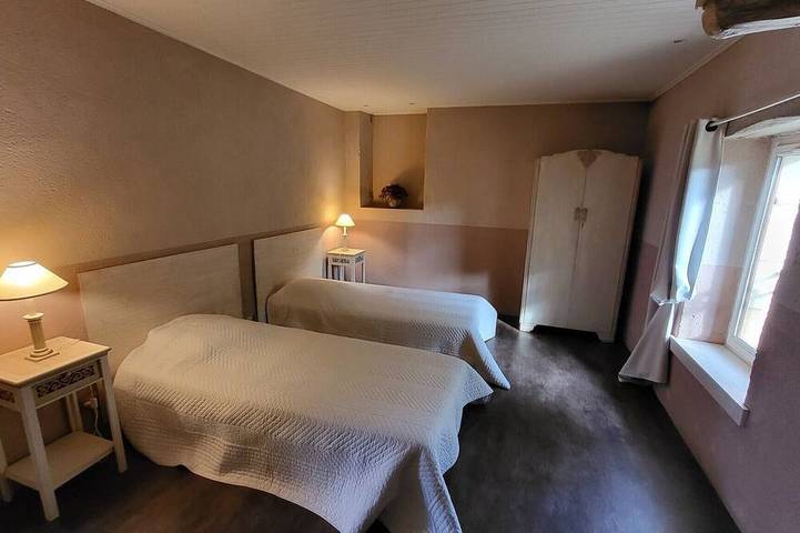 Location de vacances pour 4 personnes, avec jardin et terrasse à Vézac - 4