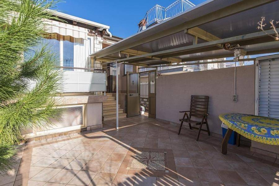 Ganze Wohnung, Bungalow fur 6 Personen 80m vom Meer in Karigador, Umag und Umgebung