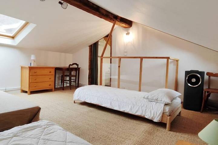 Gîte pour 8 personnes dans Office De Tourisme De Pays Des Vallees D Ax - 3